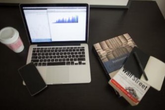 社保交40年退休能领多少钱一月？